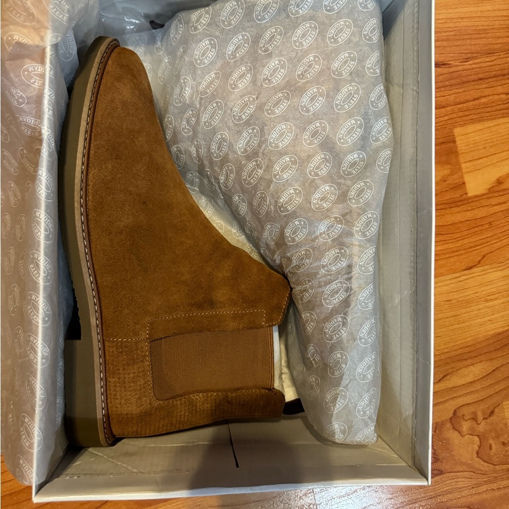 Steve Madden Chelsea boots